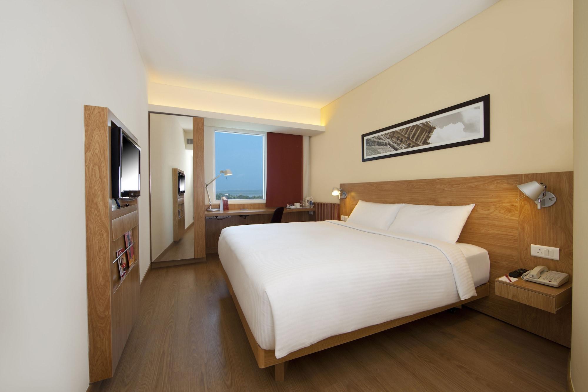 Hotel Ibis Bengaluru Outer Ring Road Extérieur photo