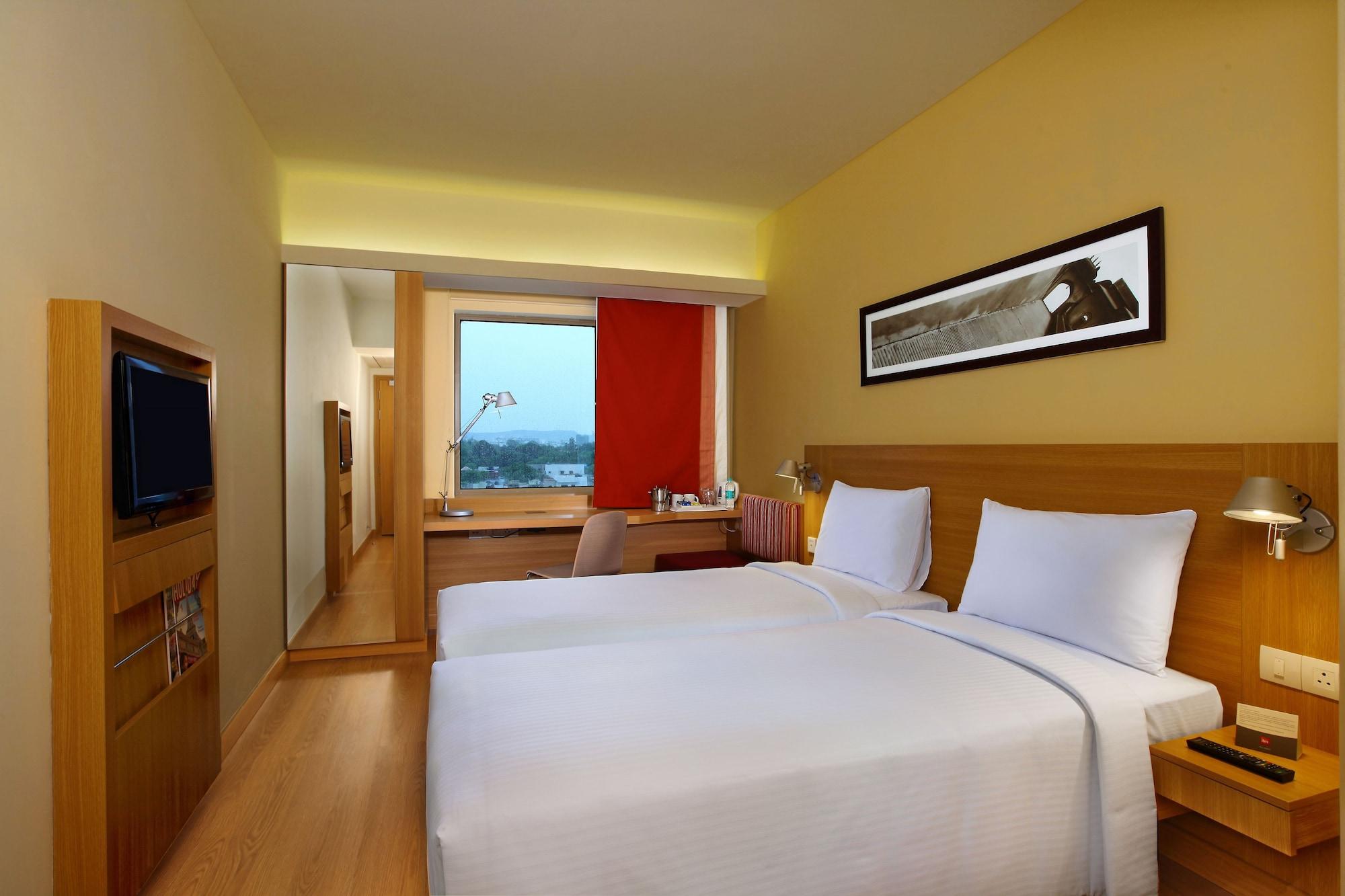 Hotel Ibis Bengaluru Outer Ring Road Extérieur photo