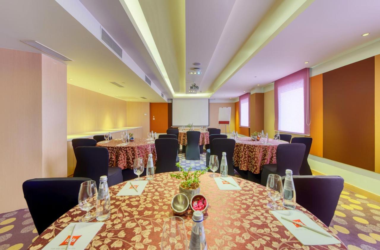 Hotel Ibis Bengaluru Outer Ring Road Extérieur photo