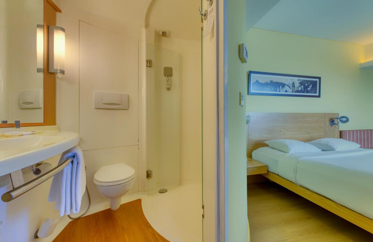 Hotel Ibis Bengaluru Outer Ring Road Extérieur photo