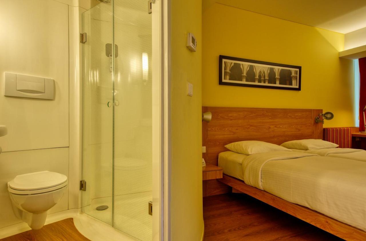 Hotel Ibis Bengaluru Outer Ring Road Extérieur photo