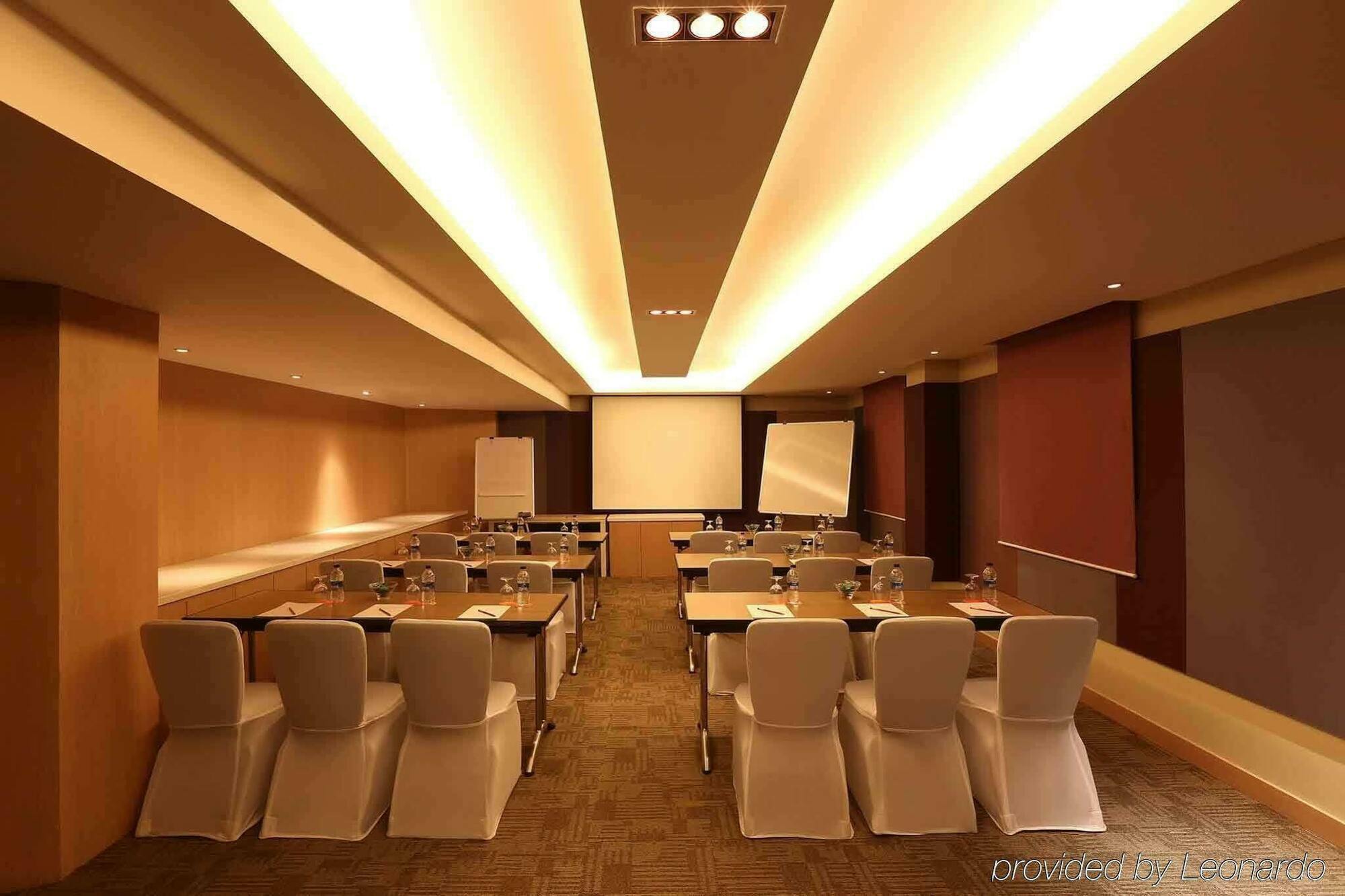 Hotel Ibis Bengaluru Outer Ring Road Extérieur photo