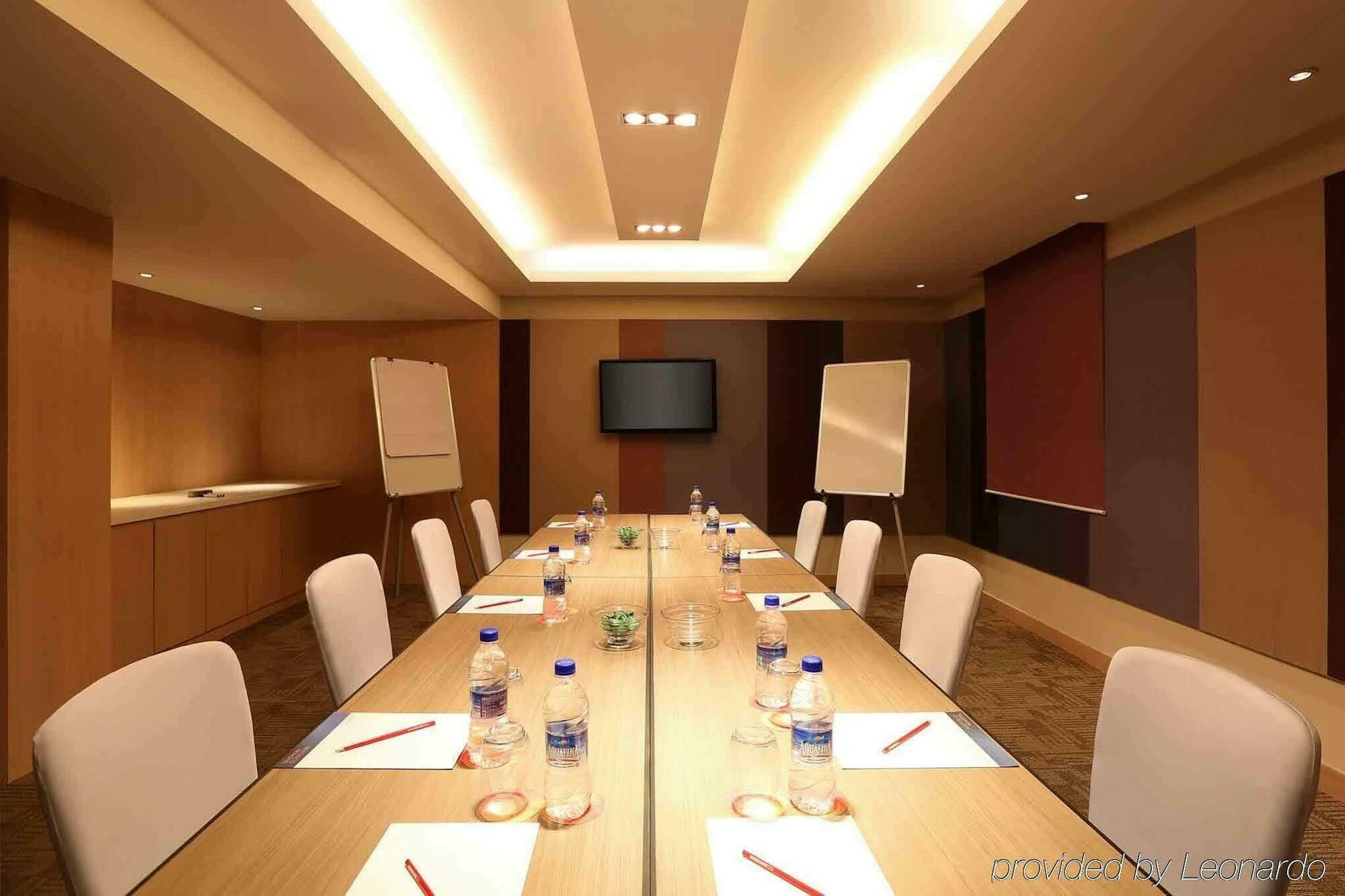 Hotel Ibis Bengaluru Outer Ring Road Extérieur photo
